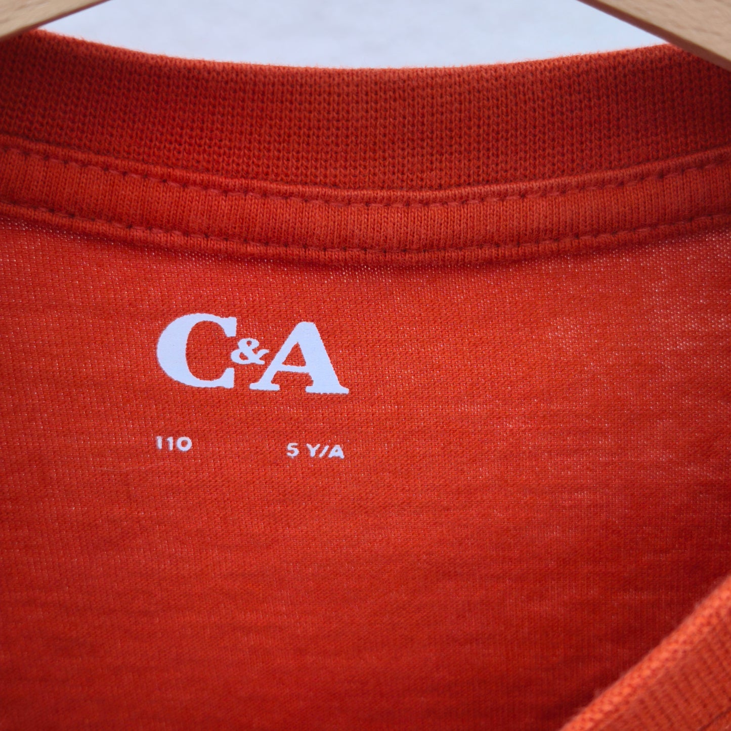 T-shirt C&A "Together" com Efeito de Dupla Manga 5-6 anos