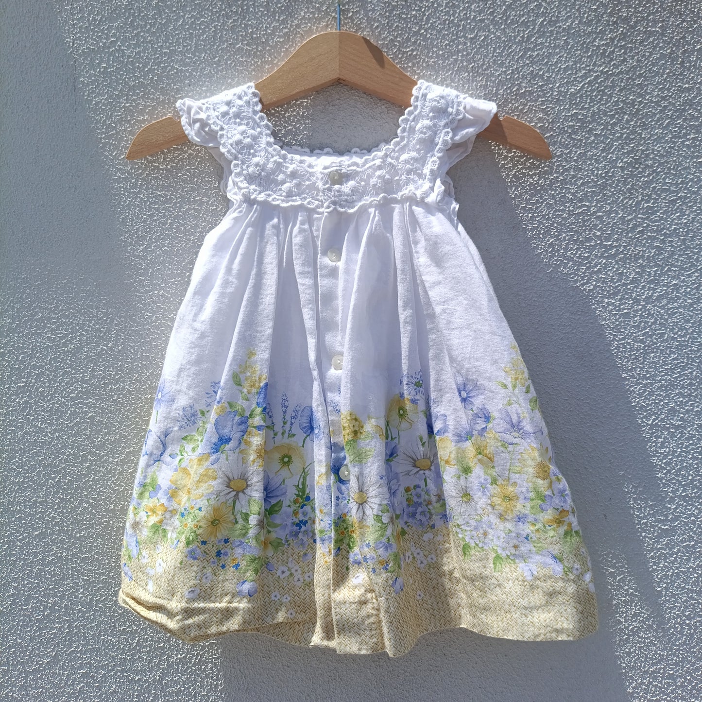 Vestido Mayoral em Linho com Renda Guipure e Estampa Floral – 9 a 12 Meses (80 cm)