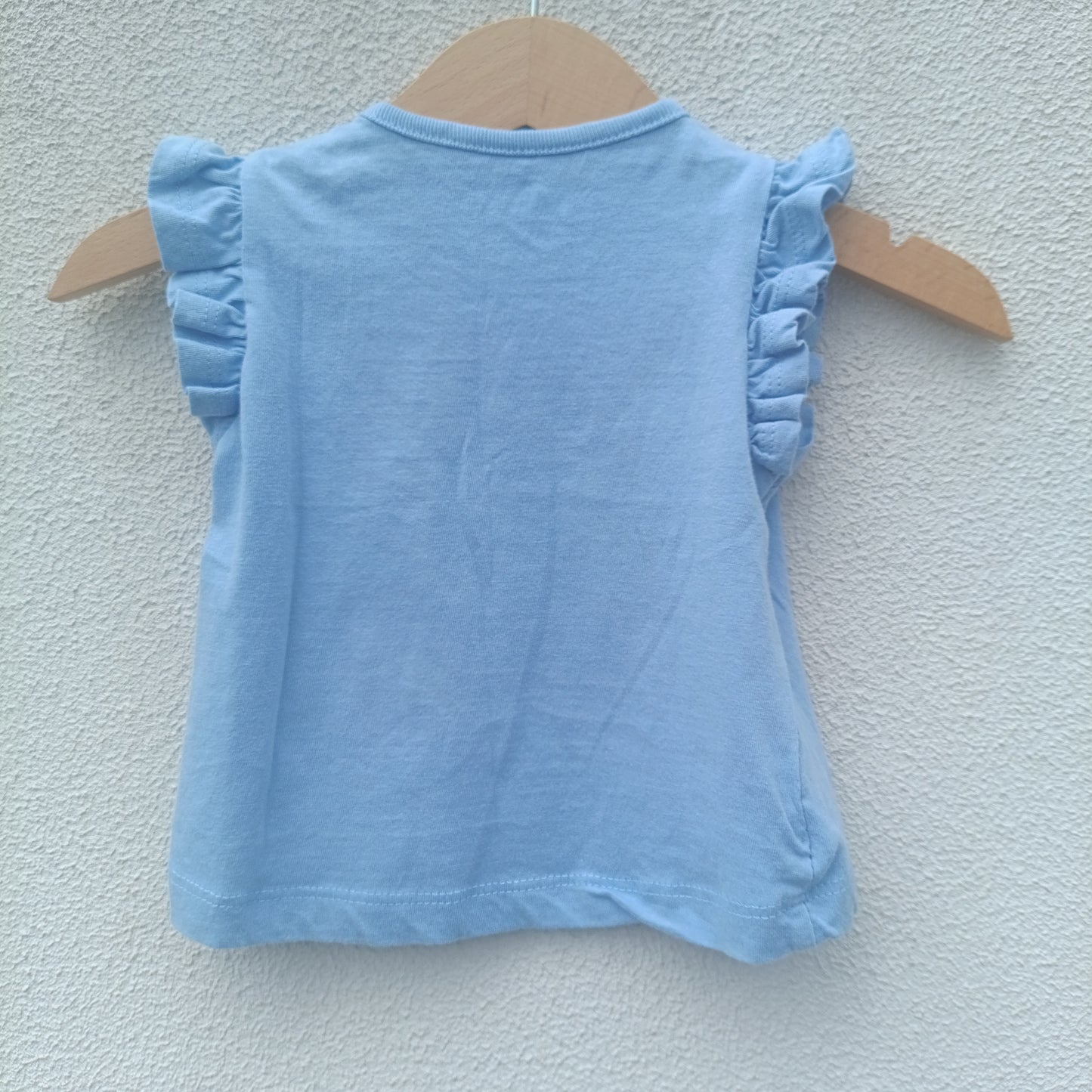 T-shirt Azul "Sea Lover" com Folhos MO Kids – 6 a 9 Meses (68–72 cm)