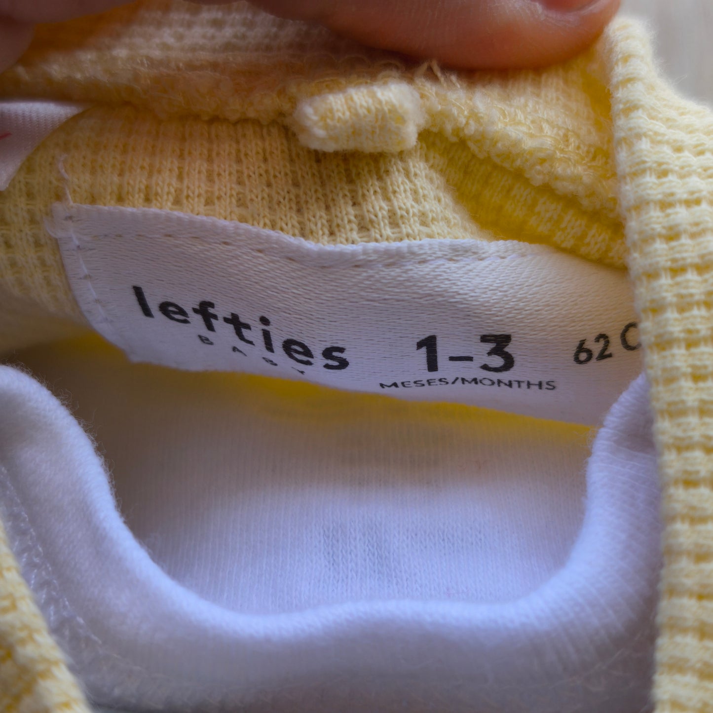 Lote Bebé: Fofo Amarelo Lefties e Body Zippy – 1-3 Meses (55-61 cm)