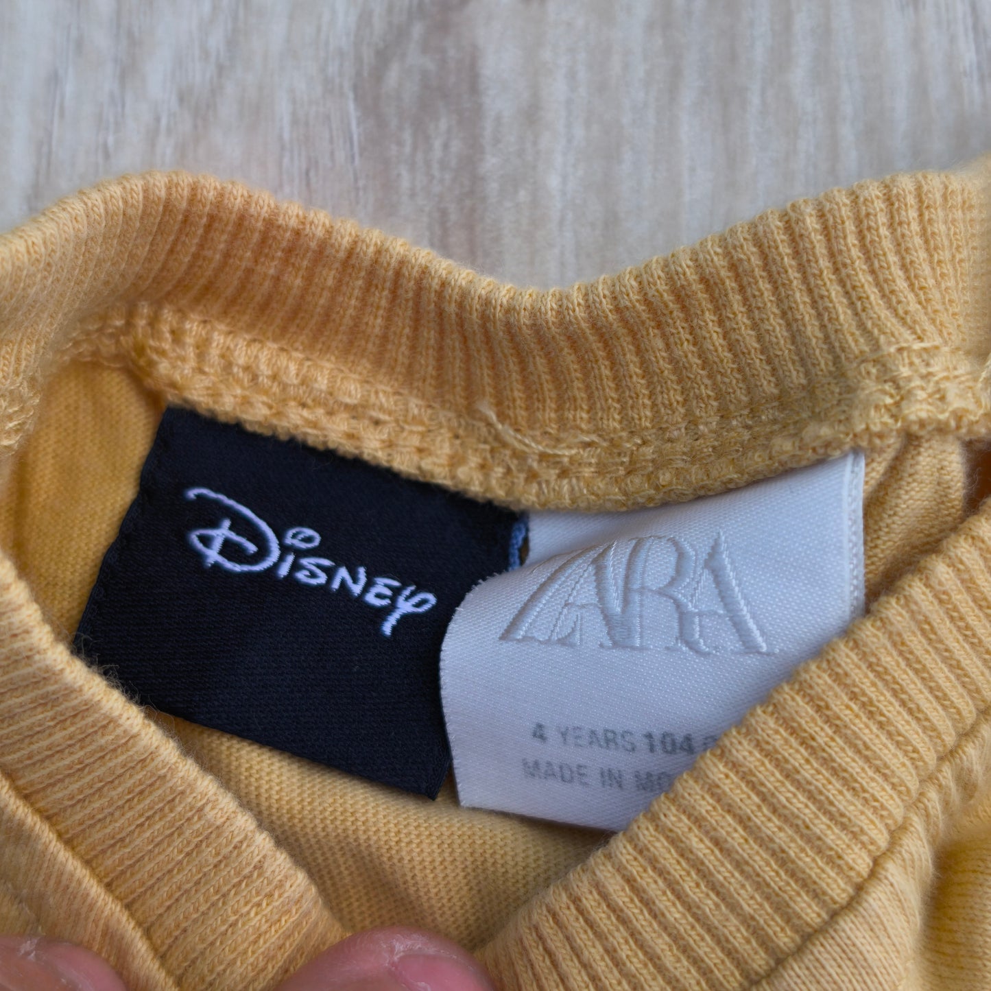 Sweat-shirt / Camisola Zara Kids "Minnie Mouse & Friends" Mostarda – 4-5 Anos (110 cm)