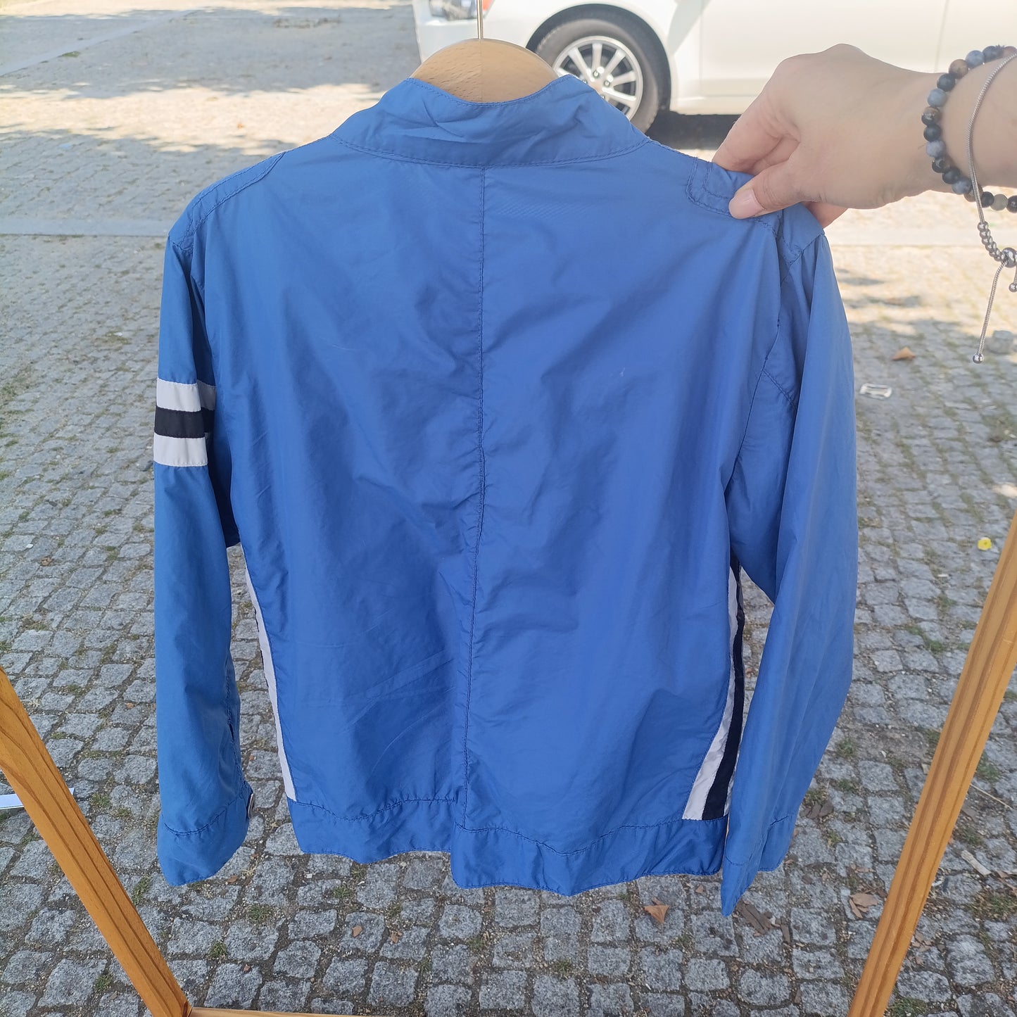 Casaco Corta-Vento de Menino Tiffosi Azul com Capuz Oculto 5-6 anos