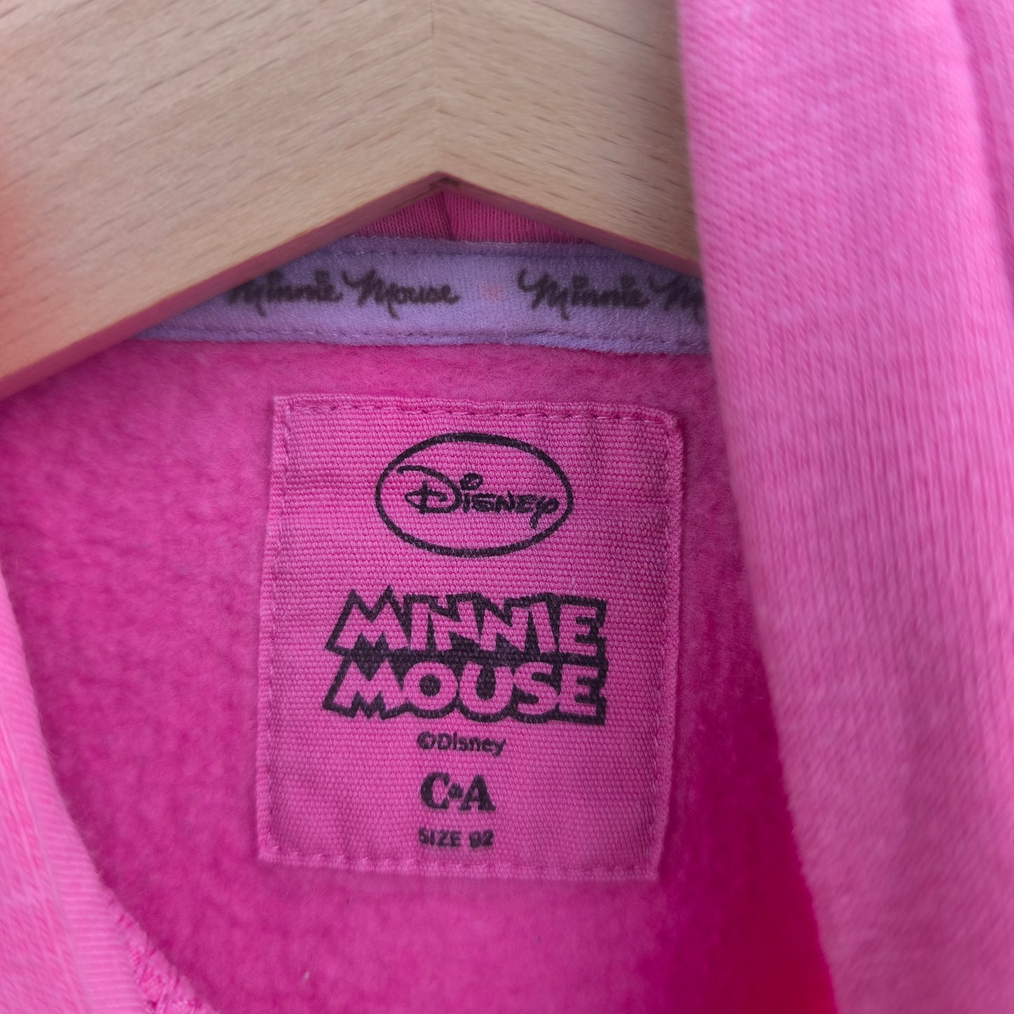 Sweatshirt de Capuz Rosa Minnie Mouse. C&A. 2 anos