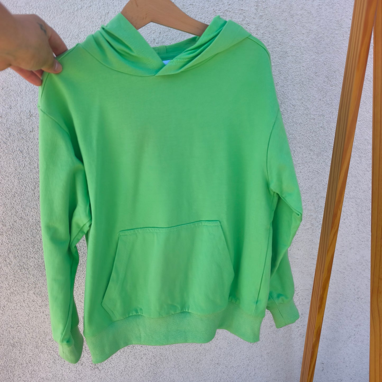 Sweatshirt Básica Verde-Alface com Capuz (Ativo) 5-6 anos