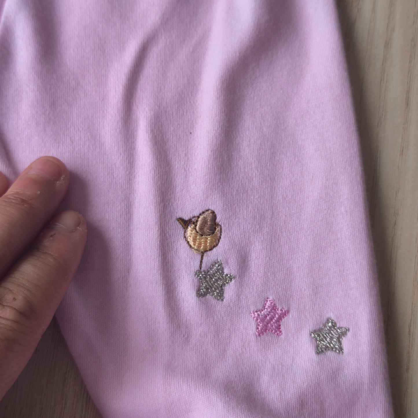 Conjunto de Bebé 100% Algodão (2 Peças) – Rosa e Branco com Ursinho