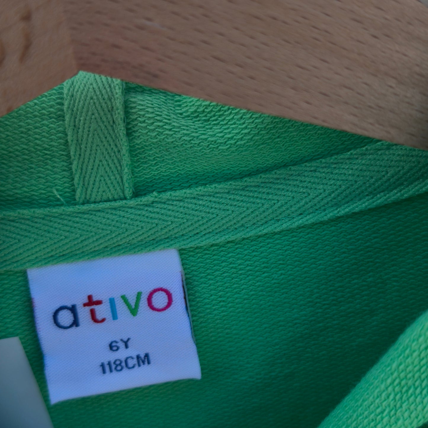 Sweatshirt Básica Verde-Alface com Capuz (Ativo) 5-6 anos
