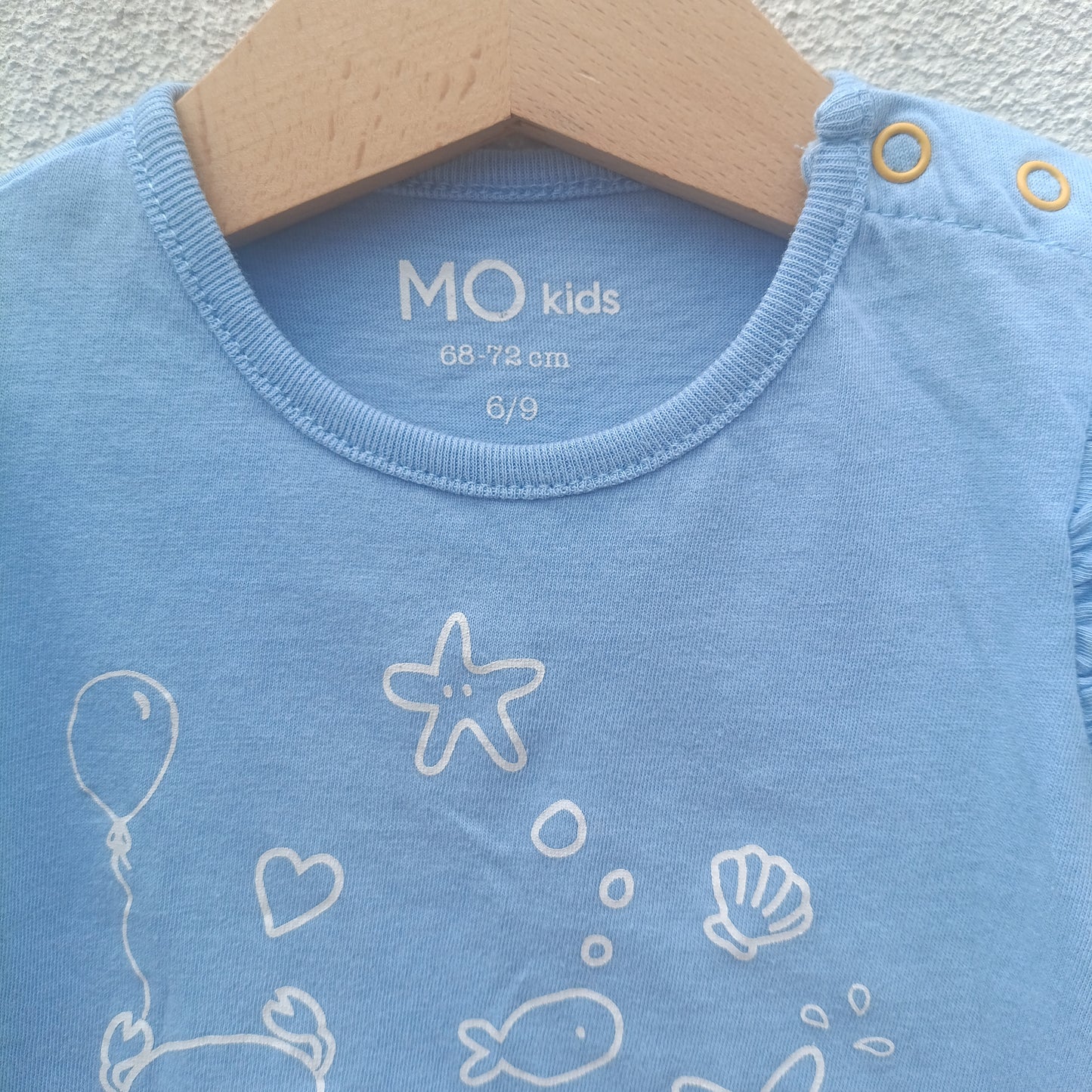 T-shirt Azul "Sea Lover" com Folhos MO Kids – 6 a 9 Meses (68–72 cm)