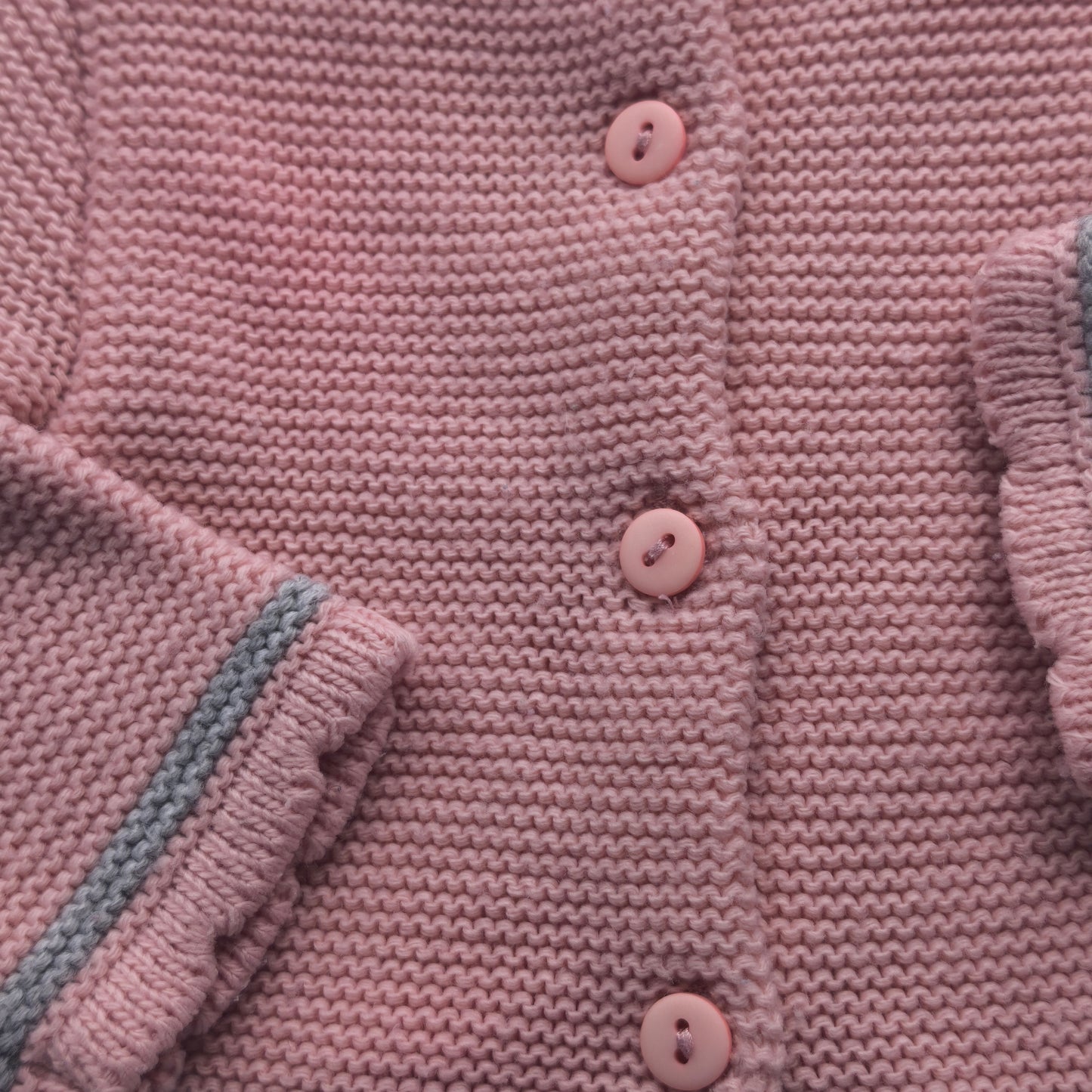 Casaco de Malha de Menina com Botões – Rosa Velho