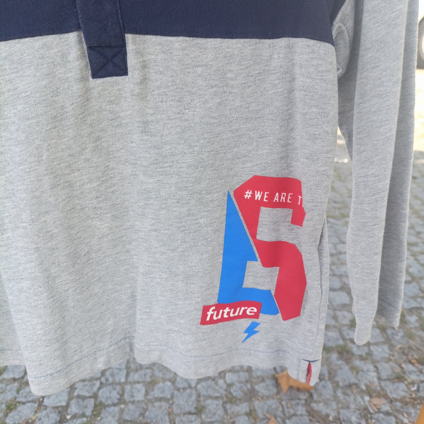 T-shirt de Manga Comprida Estilo Polo para Menino Cinzento e Vermelho 5-6 anos
