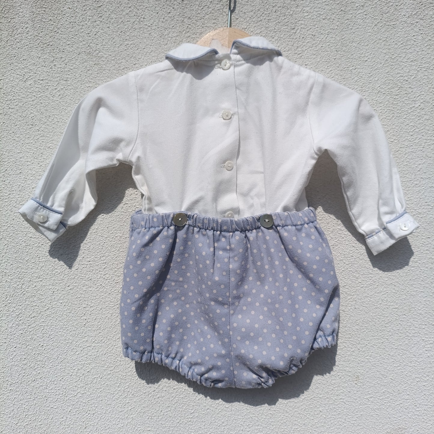 Conjunto / Fofo de Cerimónia Miranda Azul e Branco a Bolinhas – 6 Meses