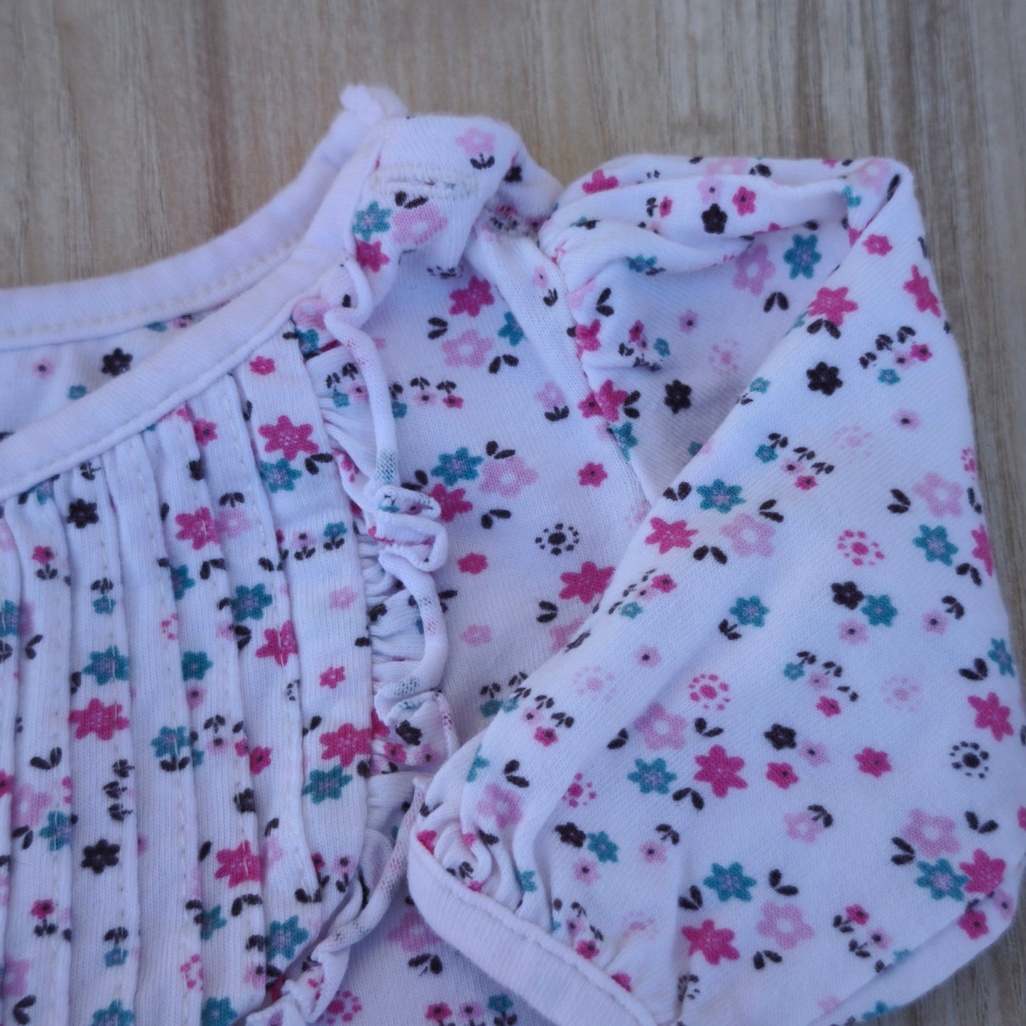Blusa de Algodão Floral — Pormenor Plissado