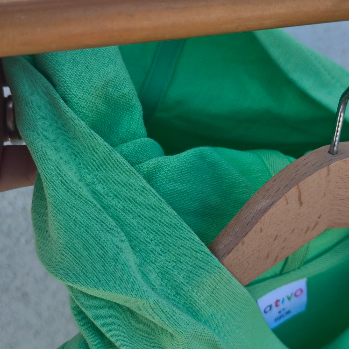 Sweatshirt Básica Verde-Alface com Capuz (Ativo) 5-6 anos