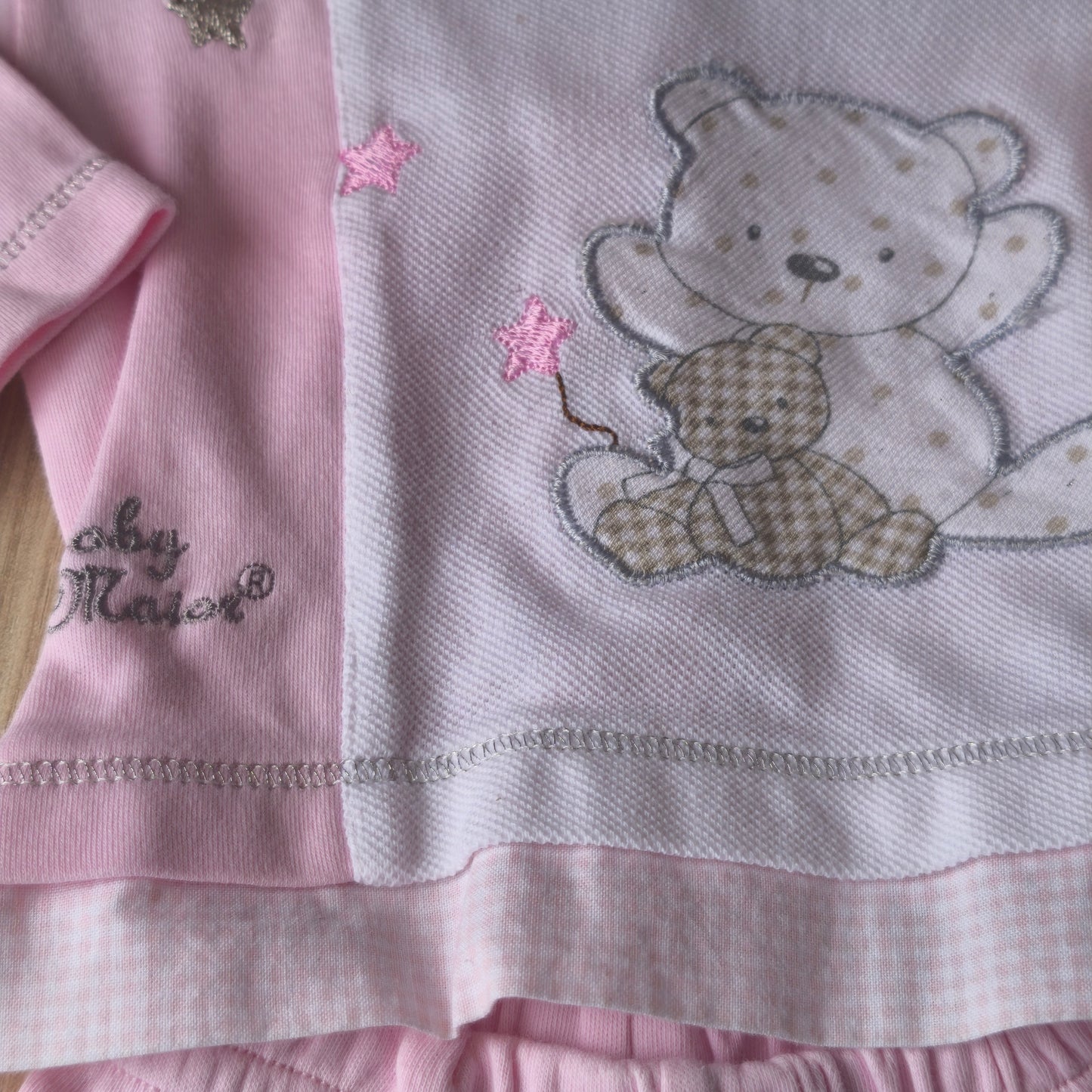 Conjunto de Bebé 100% Algodão (2 Peças) – Rosa e Branco com Ursinho