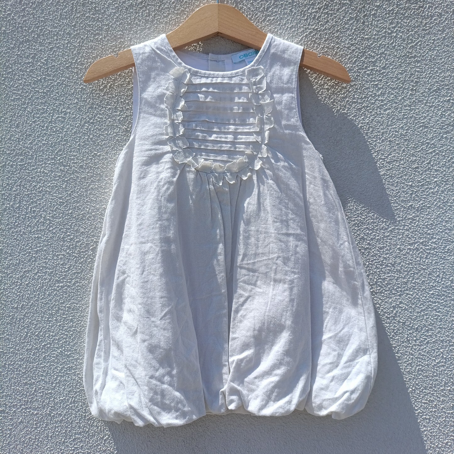 Vestido Branco Abalonado Obaïbi com Peitilha Trabalhada – 18 Meses (81 cm)